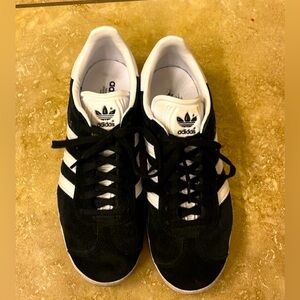 Adidas Gazelle Sneakers